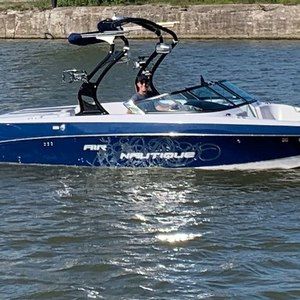 Meet your Posher, Bob